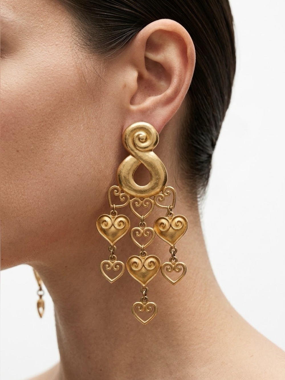 Vintage 1980s / 90s Gold Heart 4” Chandelier Statement Earrings